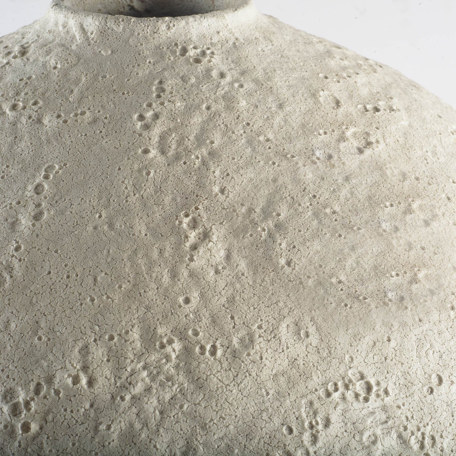 Karakum I Short White Textured Ceramic Vase - Image 2