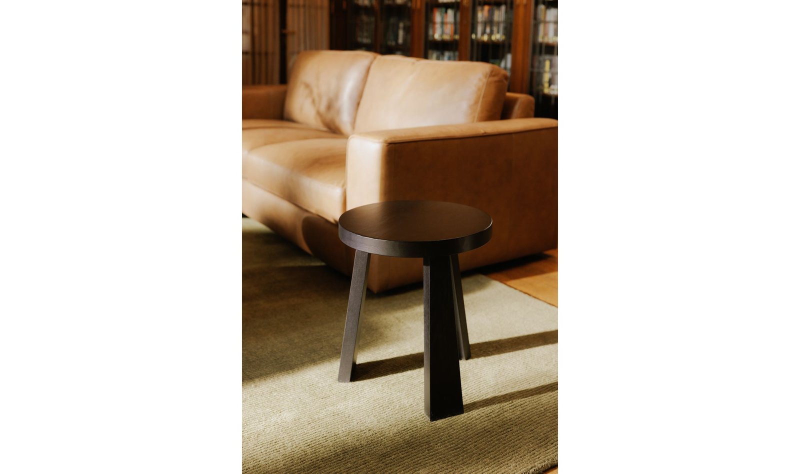 LUND STOOL BLACK OAK - Image 4