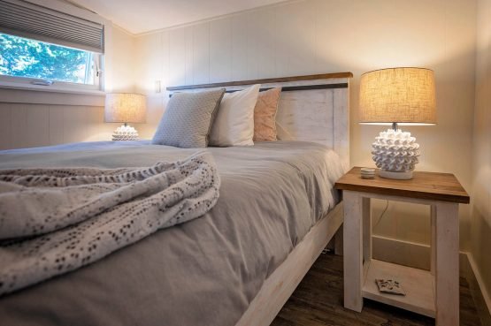 Provence Queen Bed - Image 8