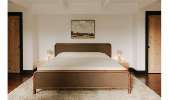 RYE QUEEN BED WARM BROWN - Image 2