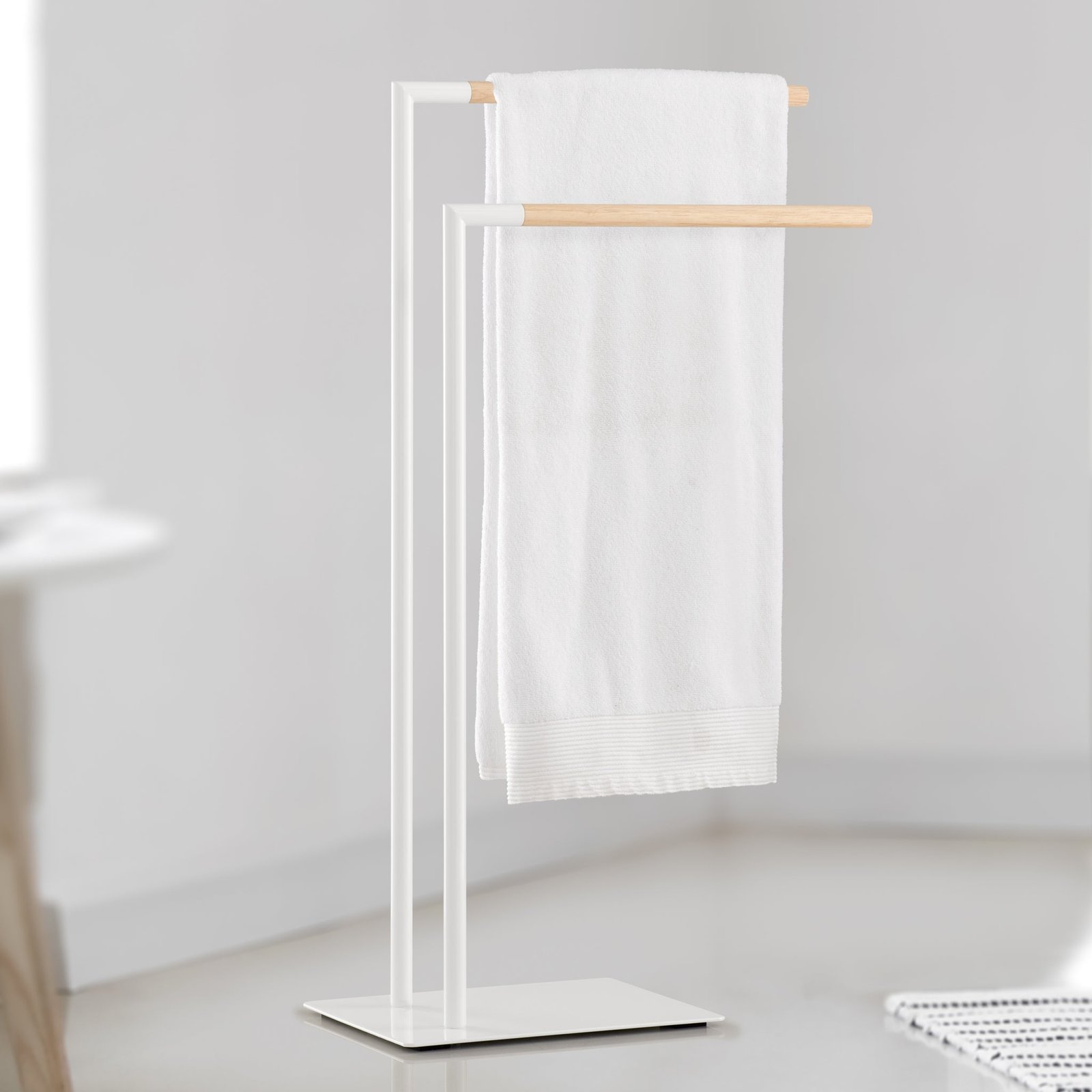 Avia Rubberwood & White Metal 2 Tier Towel Stand - Image 4