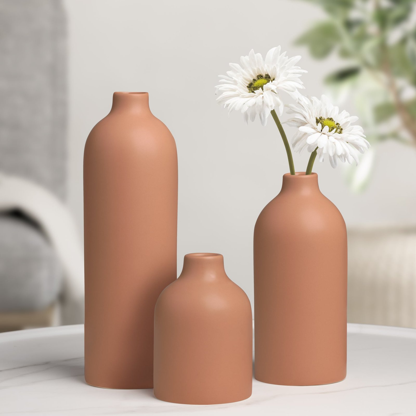 Komi 5.5h" Ceramic Bottle Vase - Terracotta - Image 3