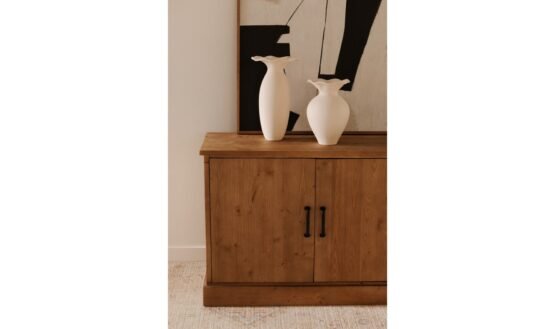 TADE 4 DOOR SIDEBOARD HONEY PINE - Image 3