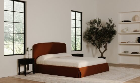 JOAN KING STORAGE BED RUST