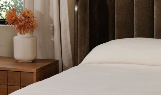 SCARLETTE QUEEN BED CEDAR GREEN - Image 4