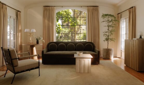 VECCHIA ACCENT CHAIR BEIGE RUST - Image 2