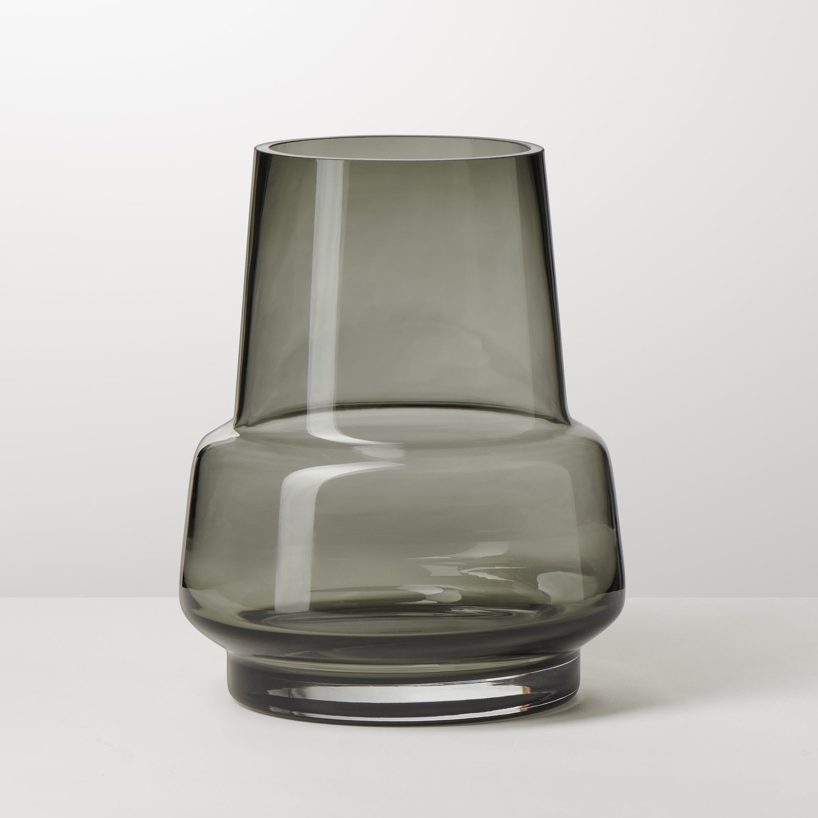 Solo Smoke Glass 7.5 Inch Tall Vase - Image 5