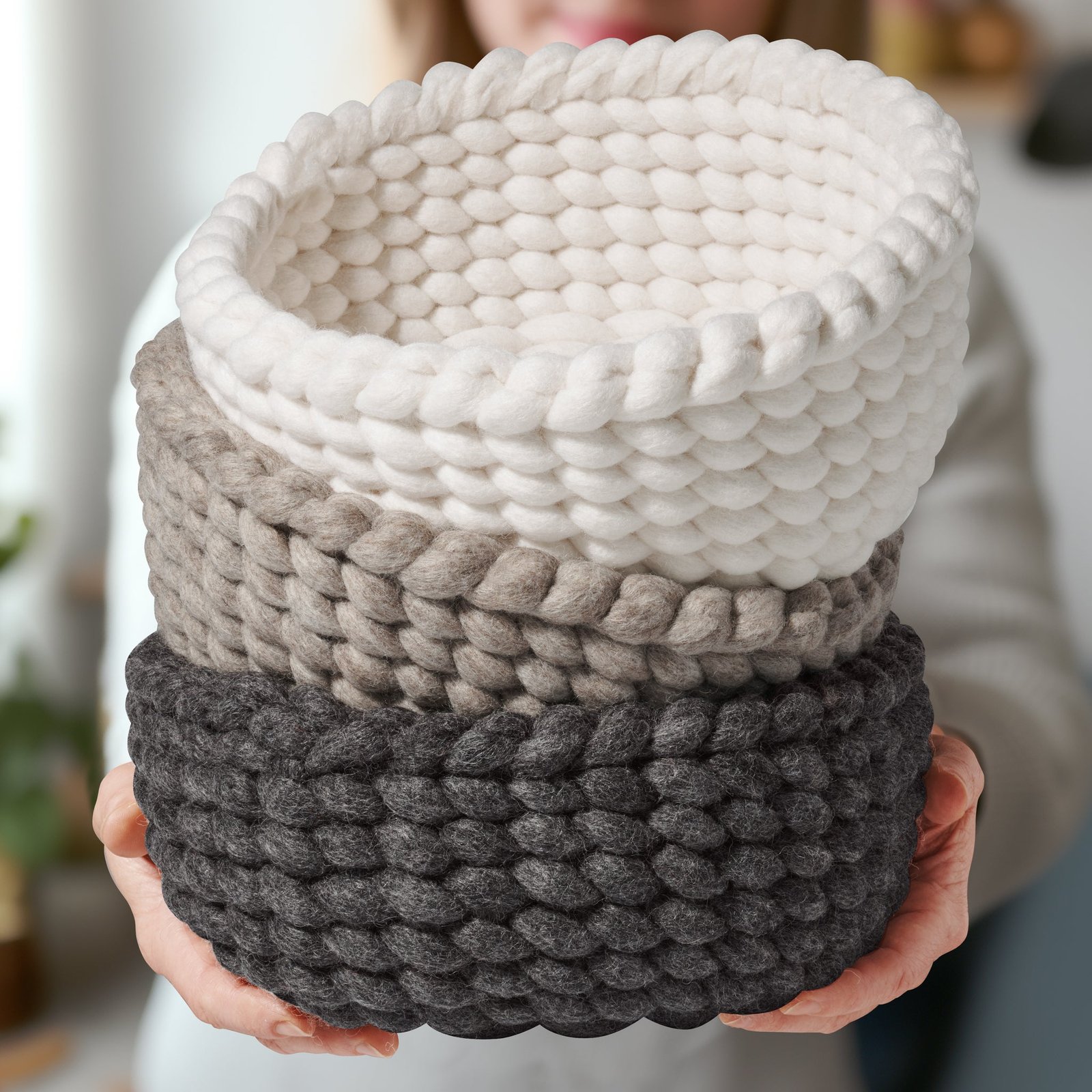 MODWOOL Woven 10 Inch Diameter Basket - Brown - Image 5