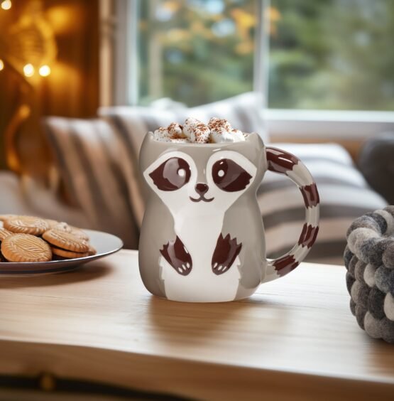 Woodland Racoon 500 mL Ceramic Mug - Image 6