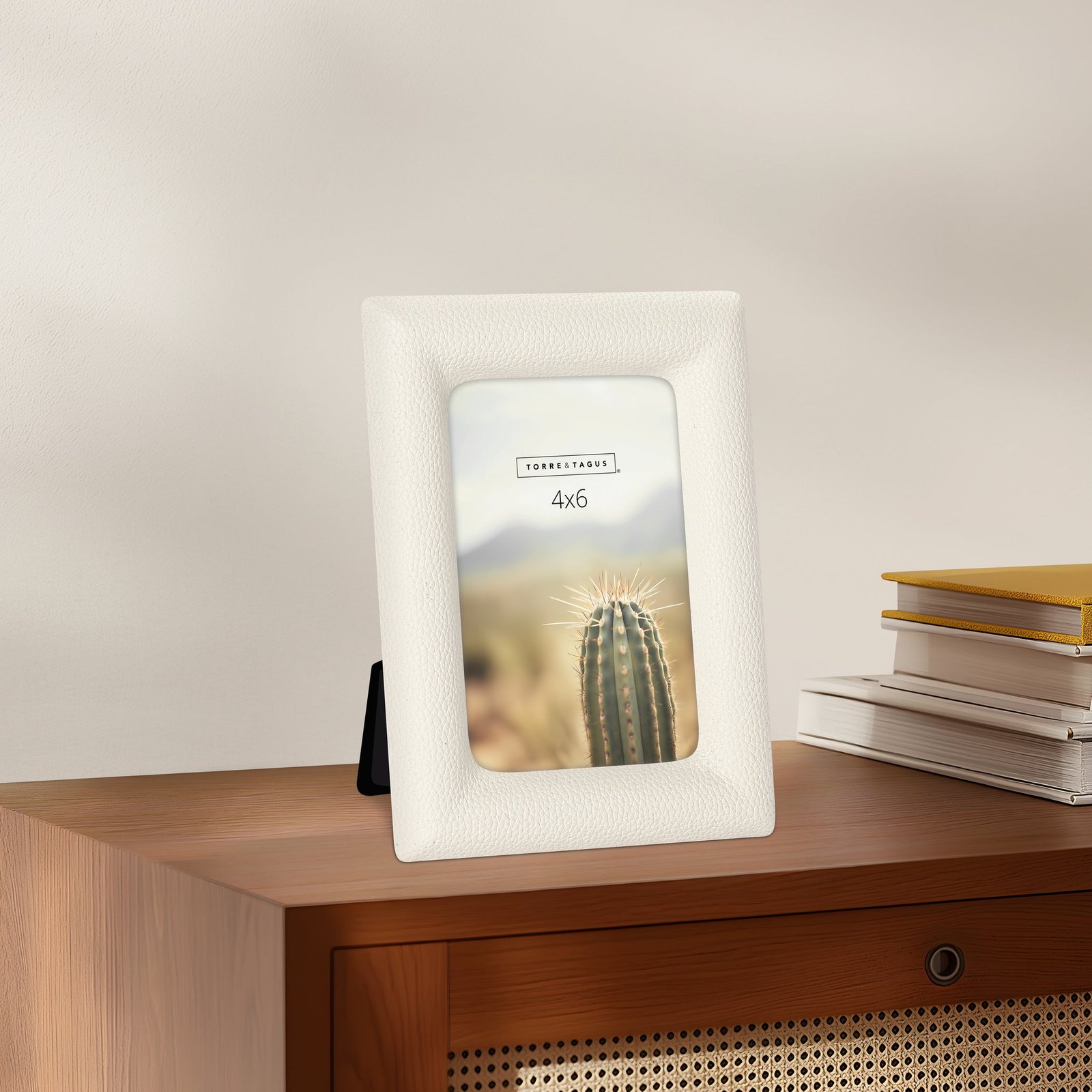 Alda Curved Contour Vegan Cream Leather 4X6 Photo Frame - Image 6