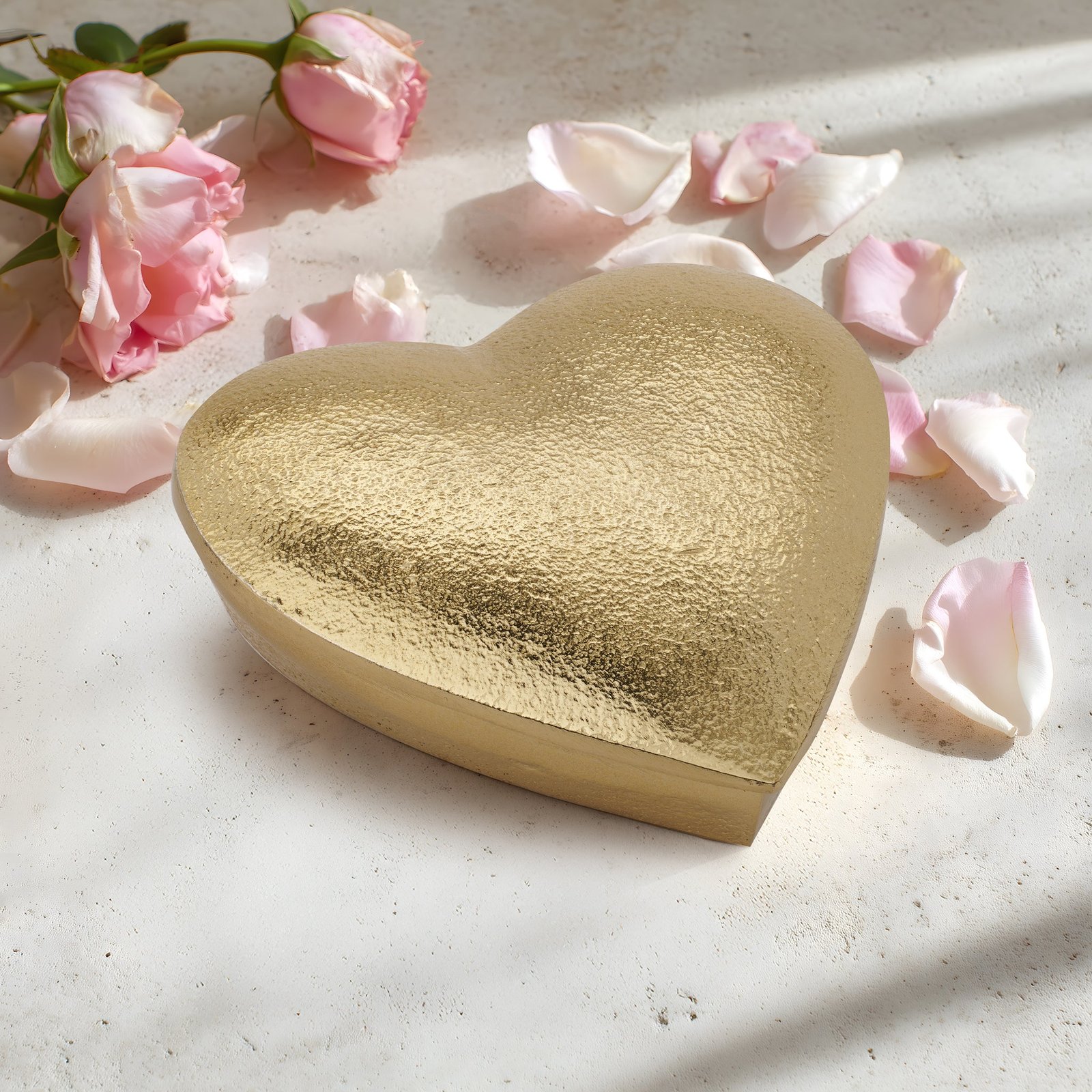 Gold Heart Nickel Plated 5 Inch Aluminum Keepsake Box - Image 5