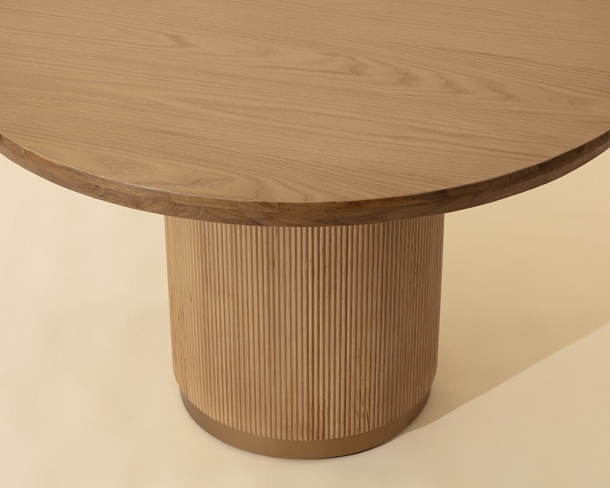 Kalla Dining Table - 48" - Round Rustic Oak - Image 4