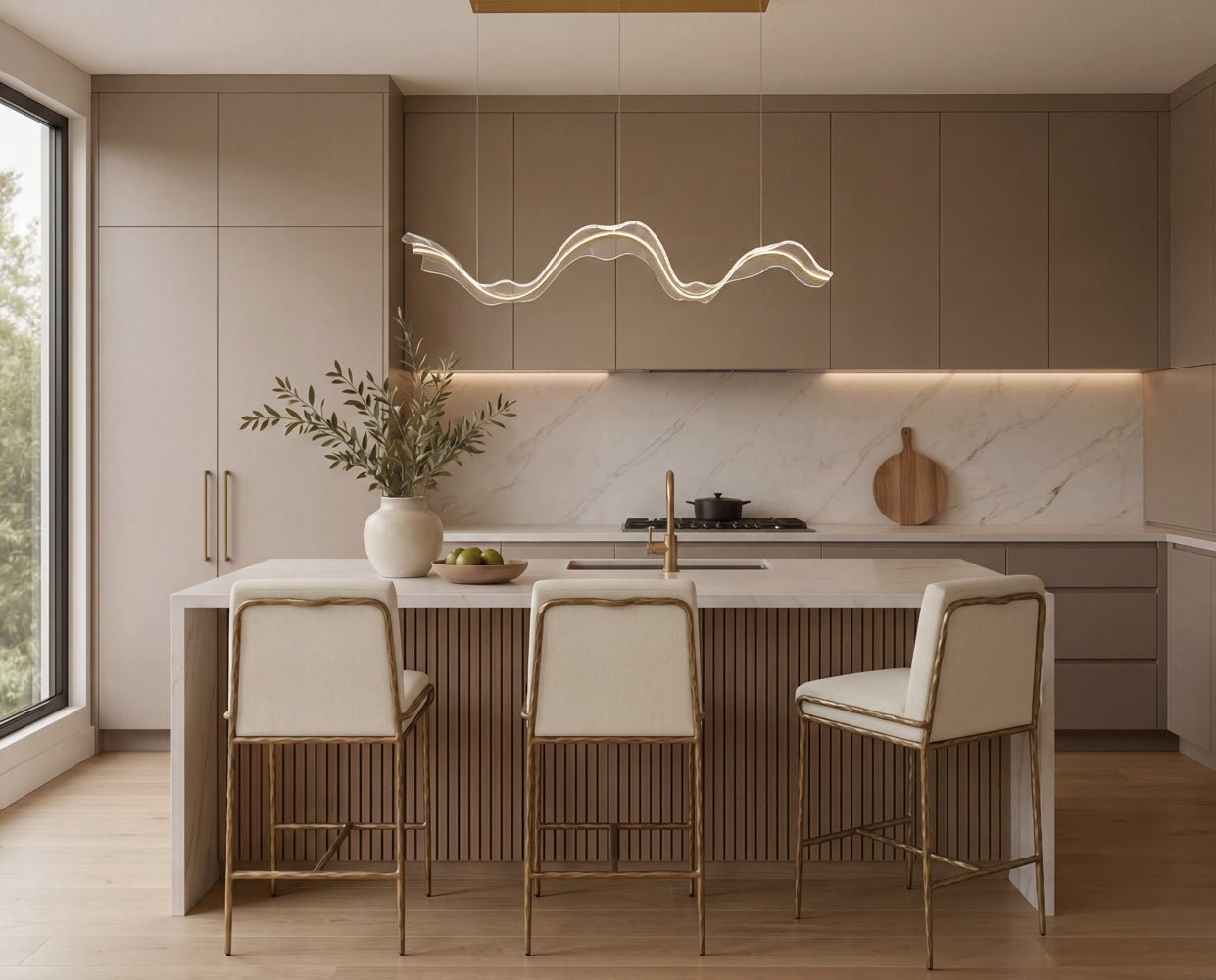 Alun Chandelier Gold - Image 4
