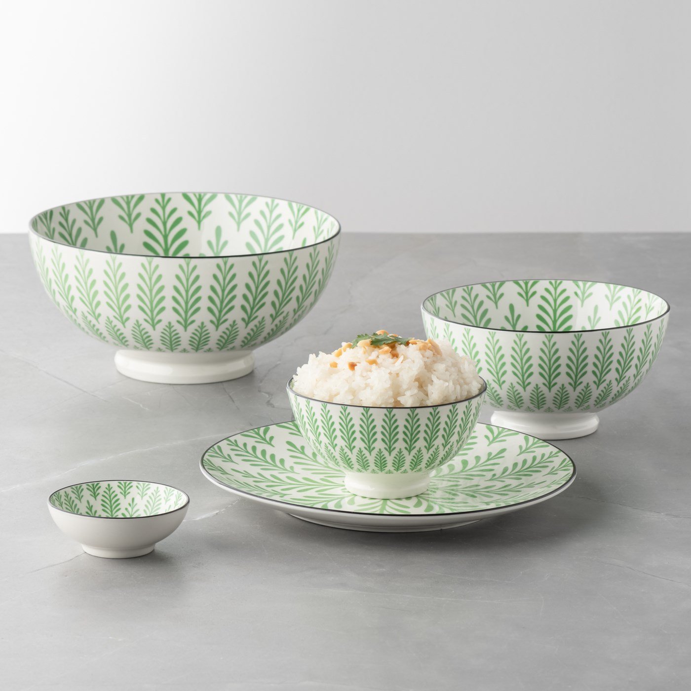Kiri Porcelain 56 oz 8 Inch Diameter Bowl - Green Cyprus - Image 3