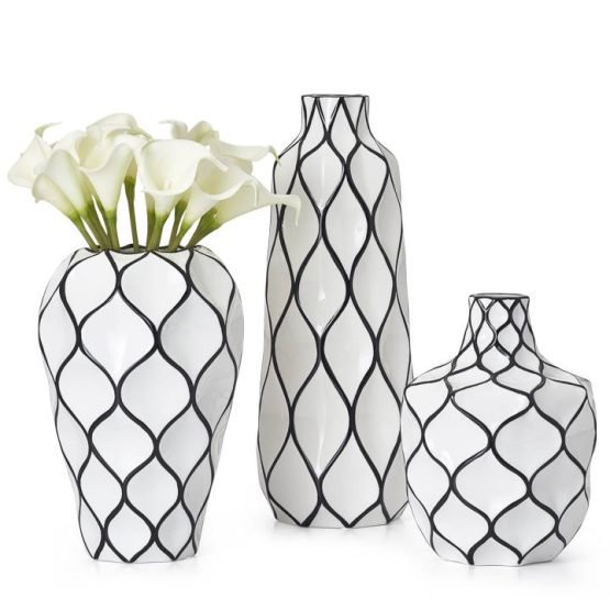 Abstract Lattice Outline 10.5 Inch Tall Ceramic Vase - Image 3
