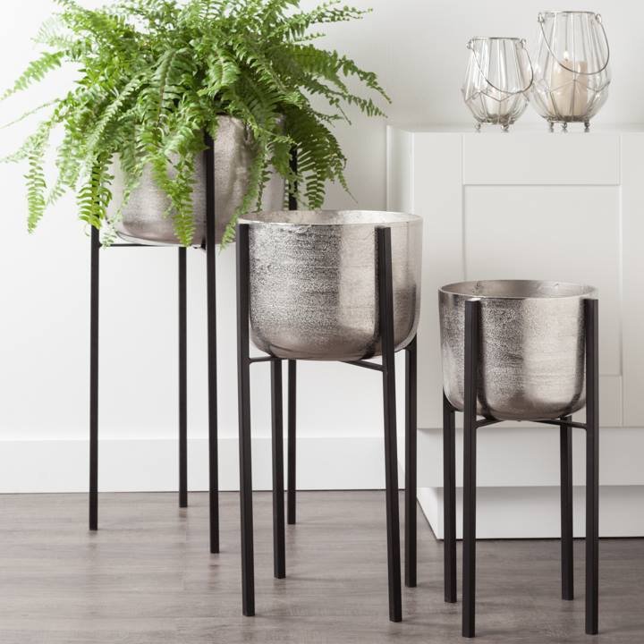 Basin Aluminum 3 Piece Standing Planter Set - Image 3