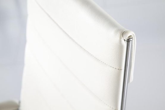 Axel Low Back Office Chair w/o Armrests in White with Aluminum Base - Image 5